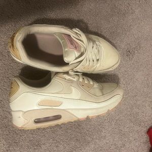 Nike Air Max 90